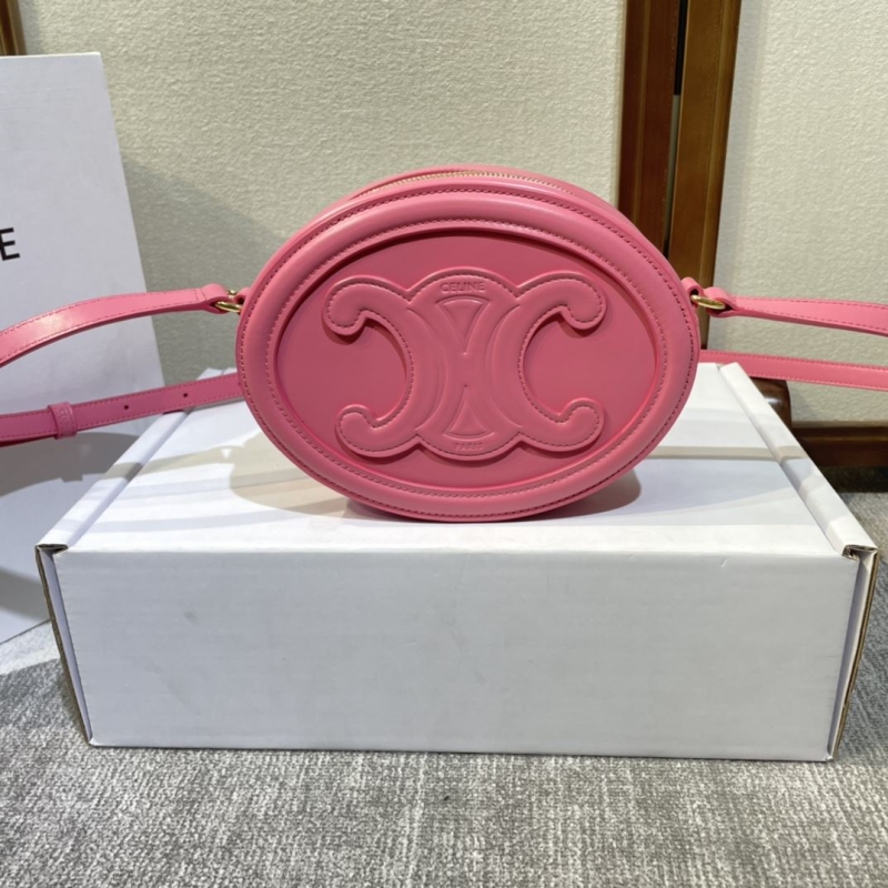 Ce1i*e triomphe bags